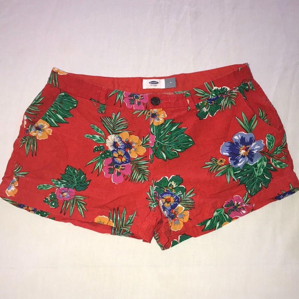 Old Navy Shorts-Size 4-EUC